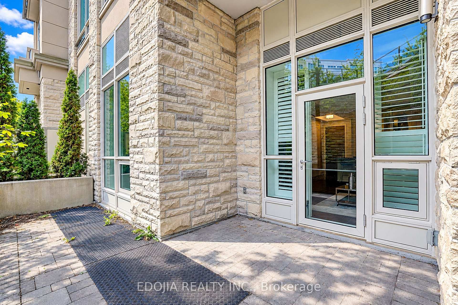 Photo 26 of Unit 102, 9 Stollery Pond Crescent, Markham, Devil's Elbow — HOMEH
