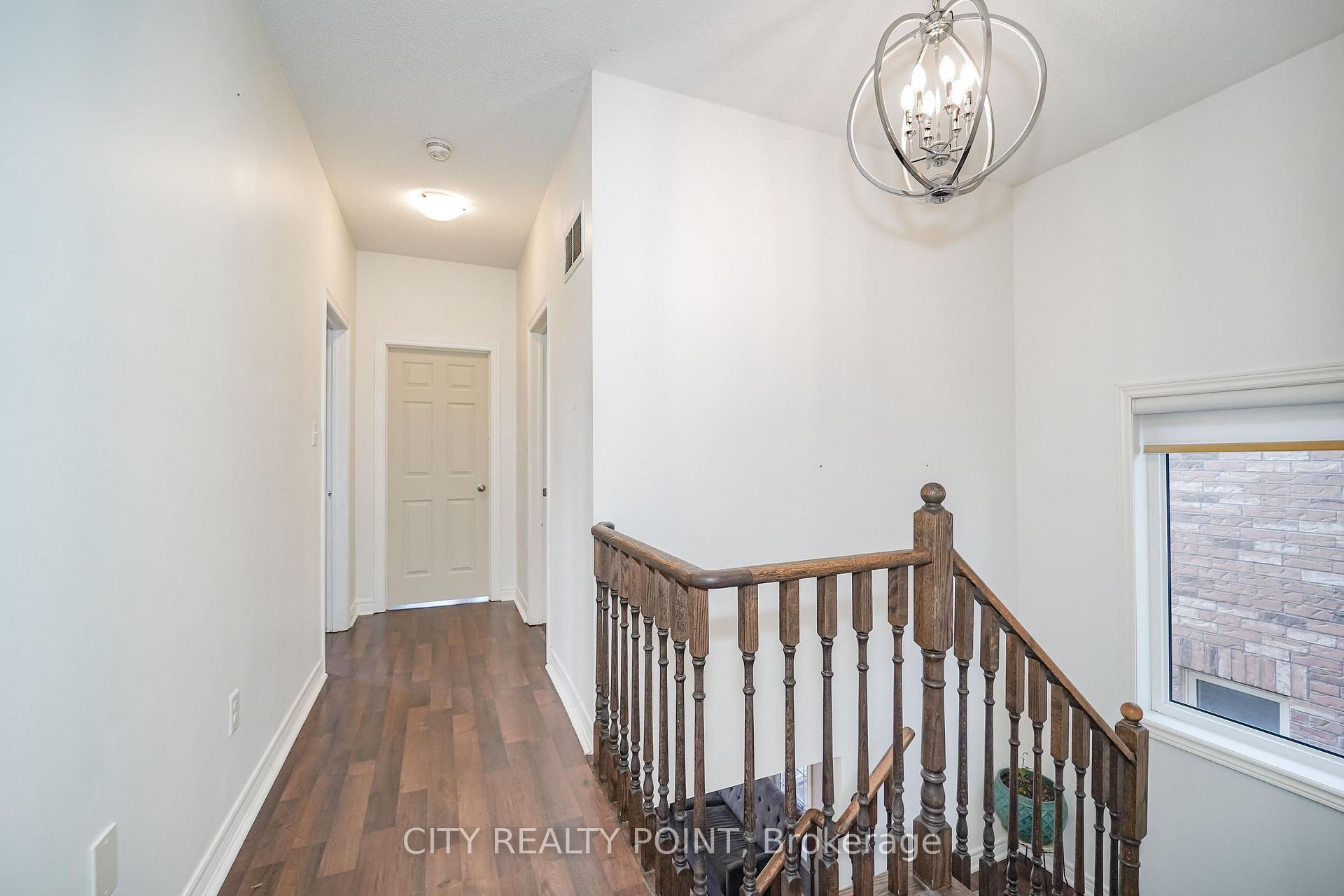 Photo 10 of 58 Divinity Circle, Brampton, Northwest Brampton — HOMEH