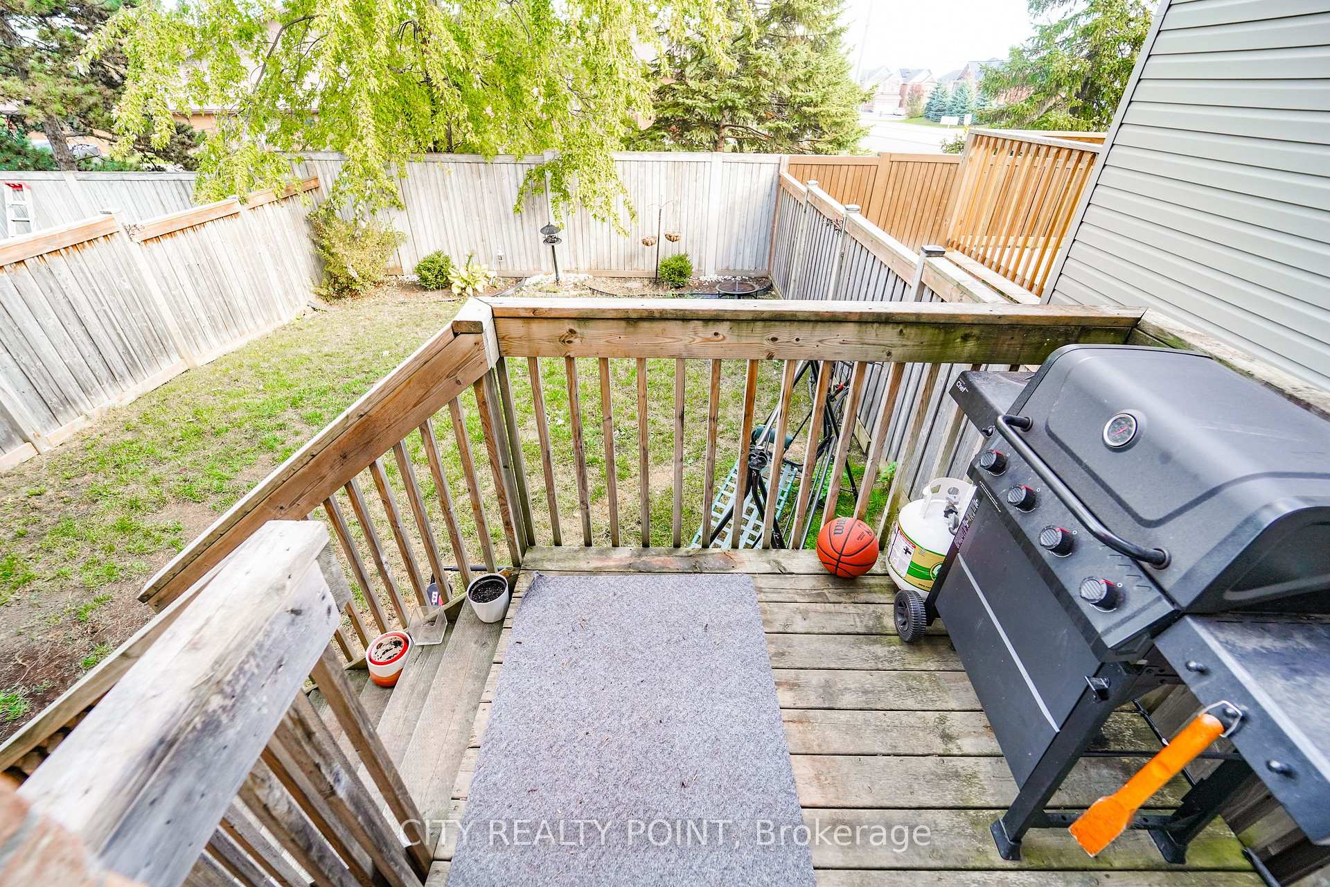 Photo 31 of 58 Divinity Circle, Brampton, Northwest Brampton — HOMEH