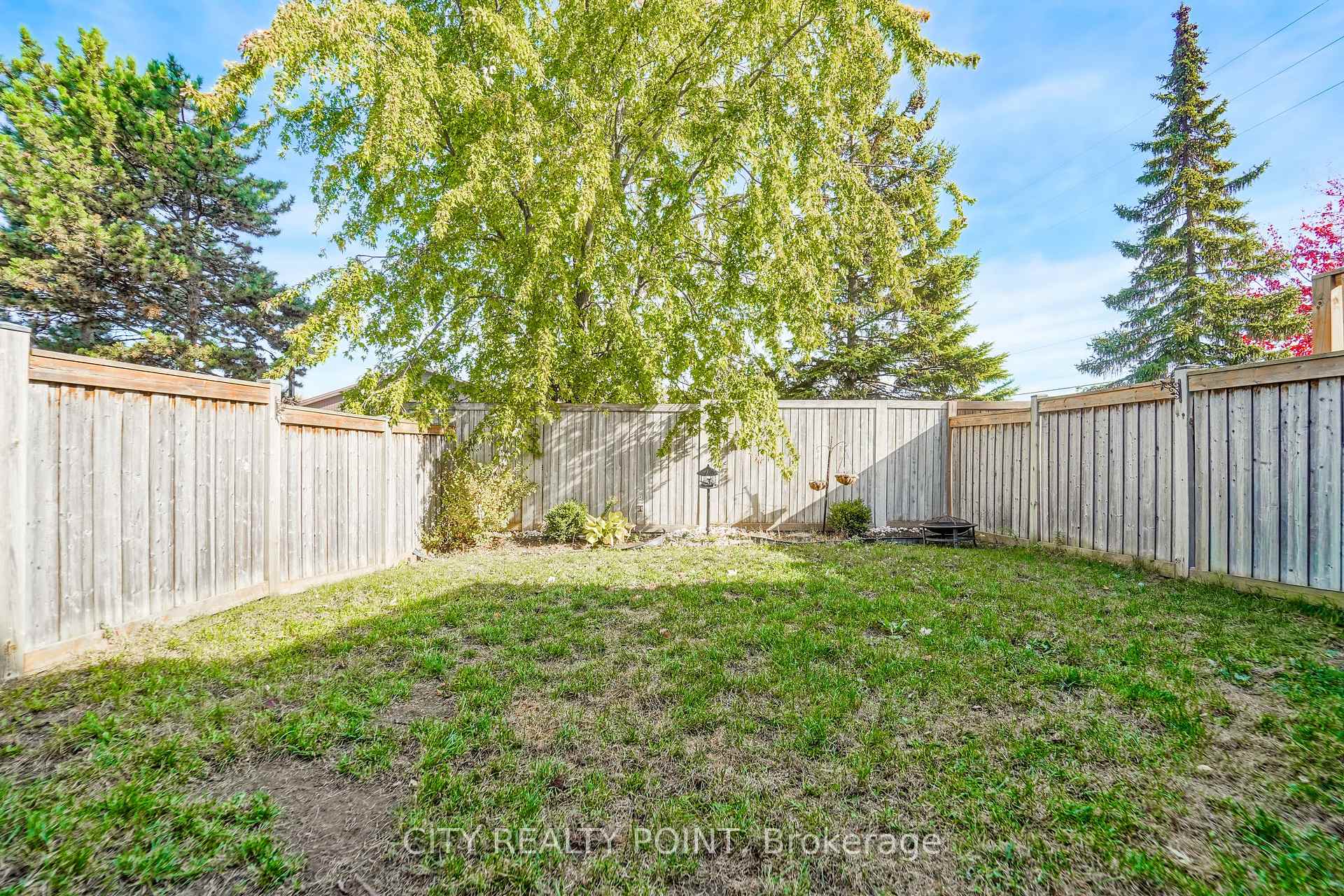 Photo 32 of 58 Divinity Circle, Brampton, Northwest Brampton — HOMEH