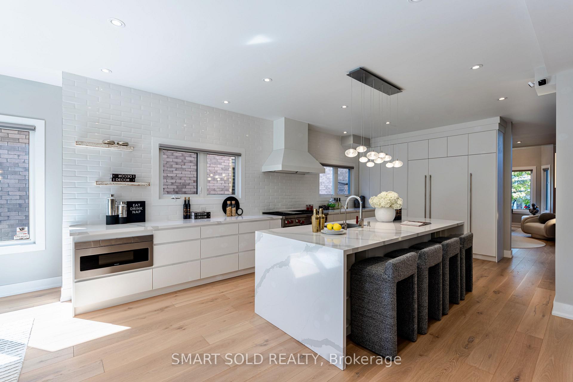 Photo 2 of 231 Hounslow Avenue, North York, Willowdale West — HOMEH