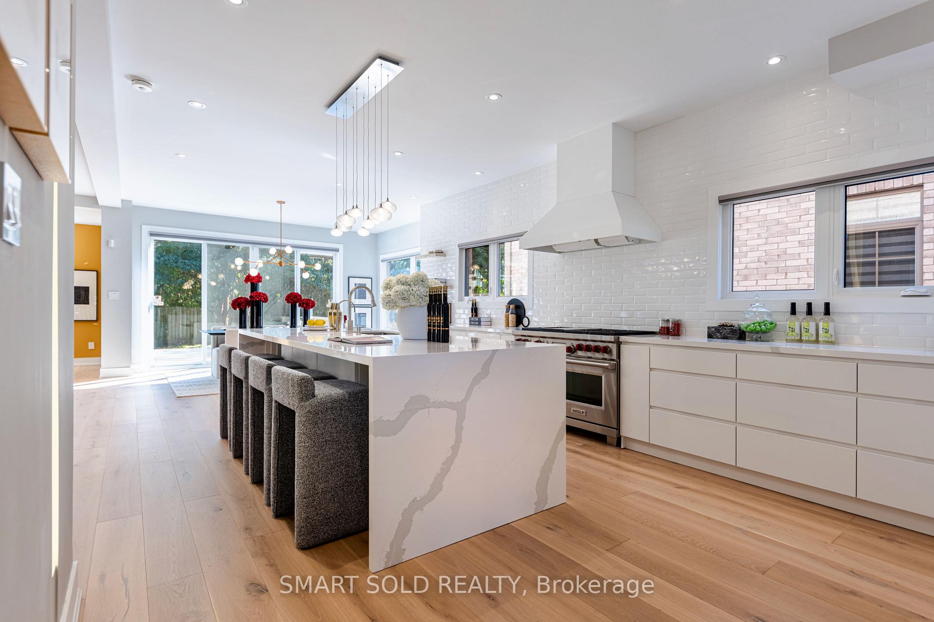 Photo 3 of 231 Hounslow Avenue, North York, Willowdale West — HOMEH
