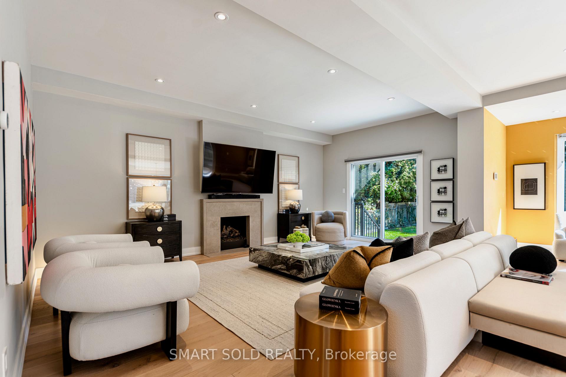 Photo 7 of 231 Hounslow Avenue, North York, Willowdale West — HOMEH