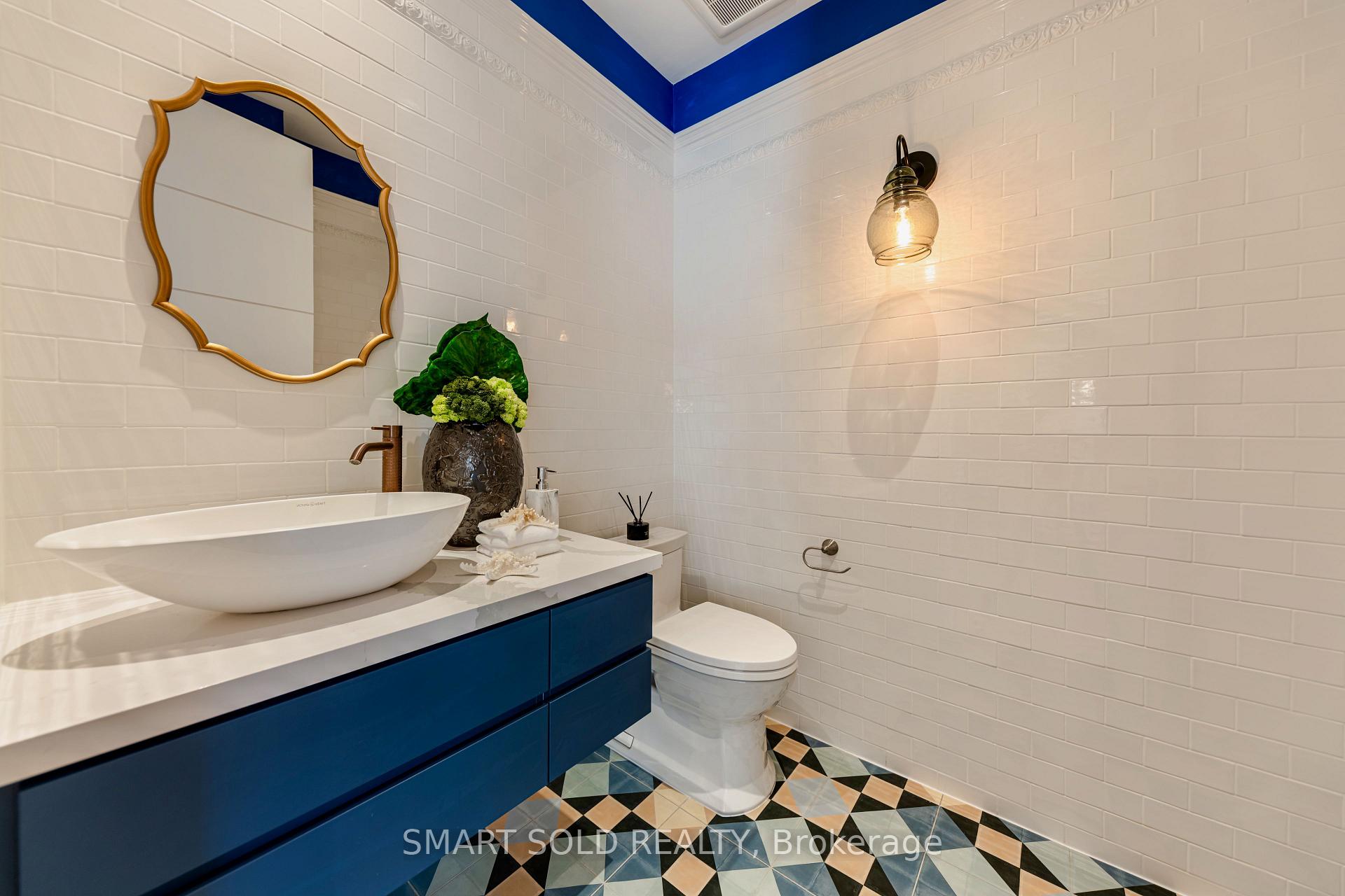 Photo 11 of 231 Hounslow Avenue, North York, Willowdale West — HOMEH