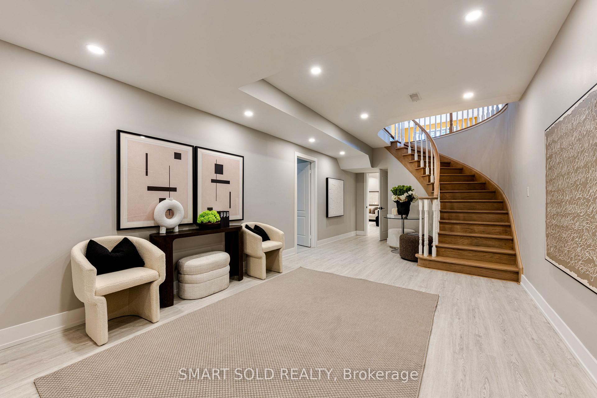 Photo 27 of 231 Hounslow Avenue, North York, Willowdale West — HOMEH