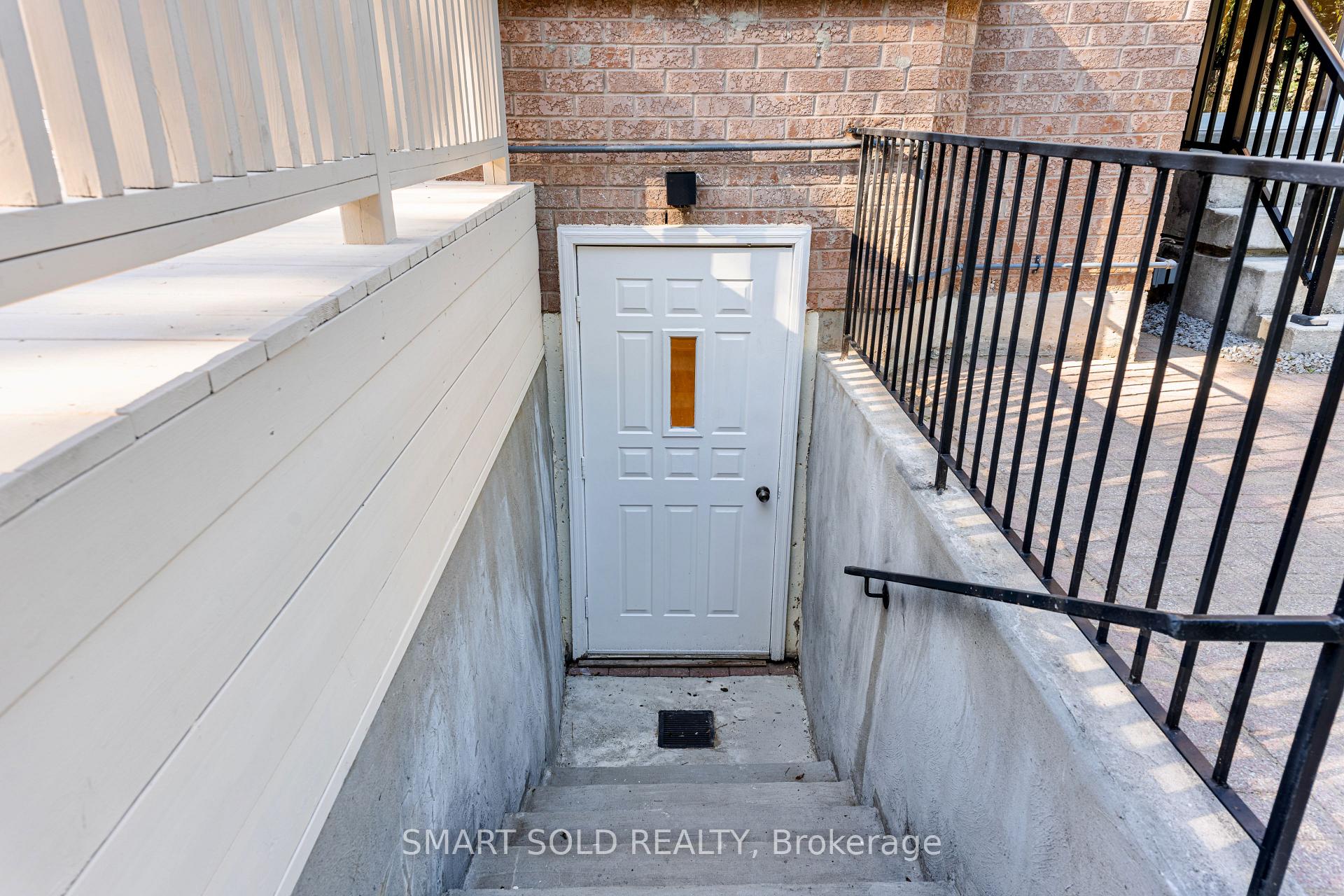 Photo 37 of 231 Hounslow Avenue, North York, Willowdale West — HOMEH