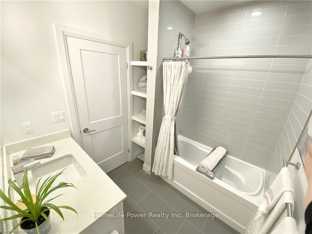 Photo 7 of Unit 608, 399 Queen Street S, Kitchener, Cedar Hill — HOMEH