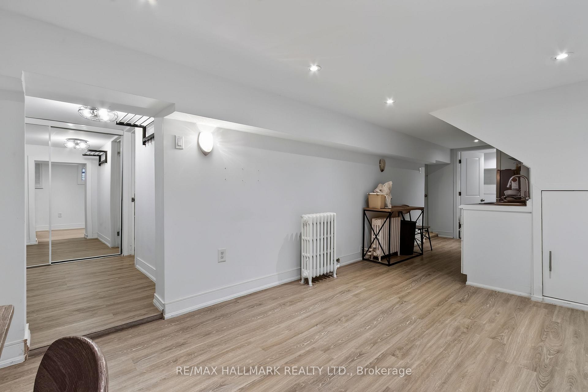 Photo 6 of 27 Bexhill Lower Avenue, Scarborough, Clairlea-Birchmount — HOMEH
