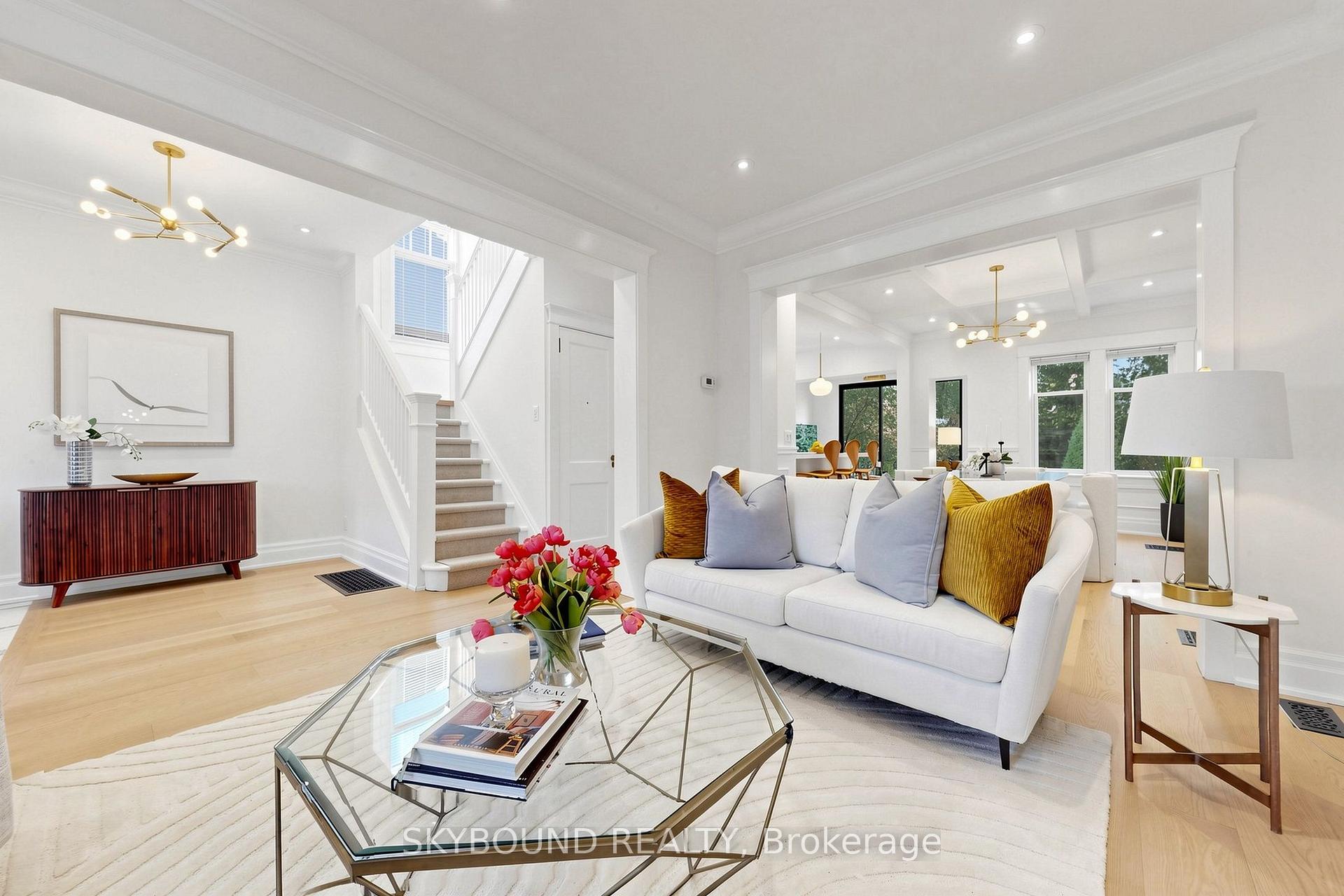 Photo 10 of 156 Hampton Avenue S, Toronto, North Riverdale — HOMEH