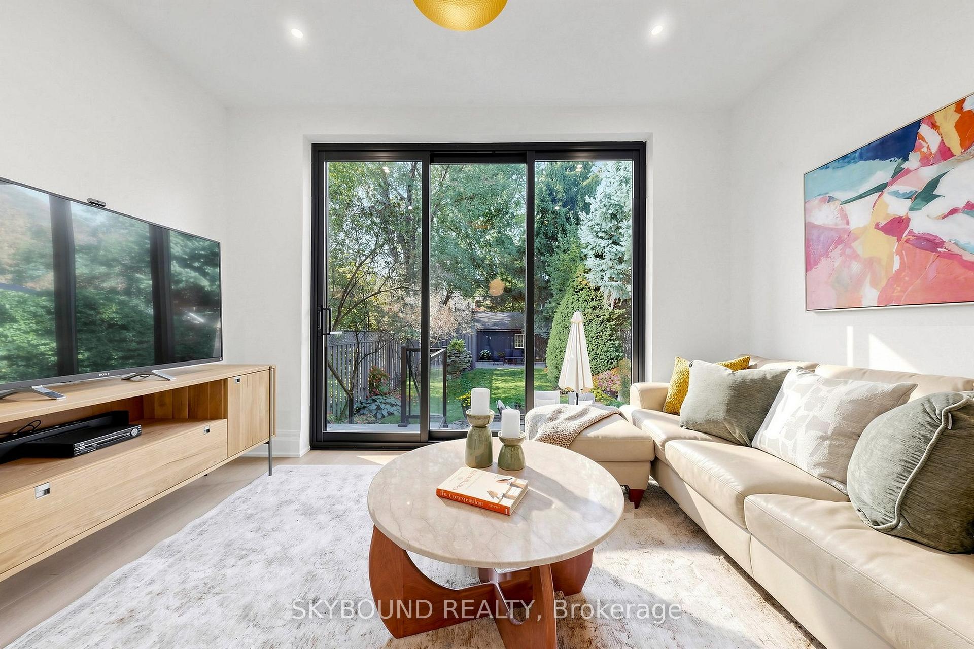 Photo 16 of 156 Hampton Avenue S, Toronto, North Riverdale — HOMEH