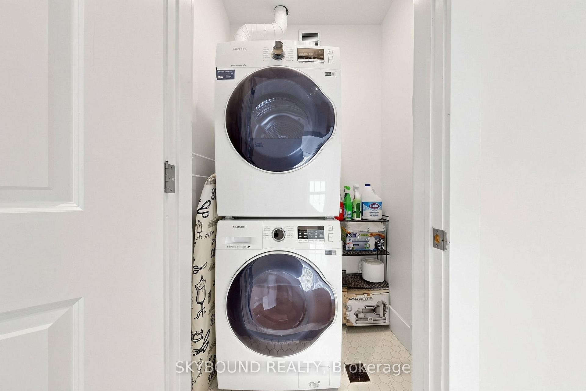 Photo 33 of 156 Hampton Avenue S, Toronto, North Riverdale — HOMEH