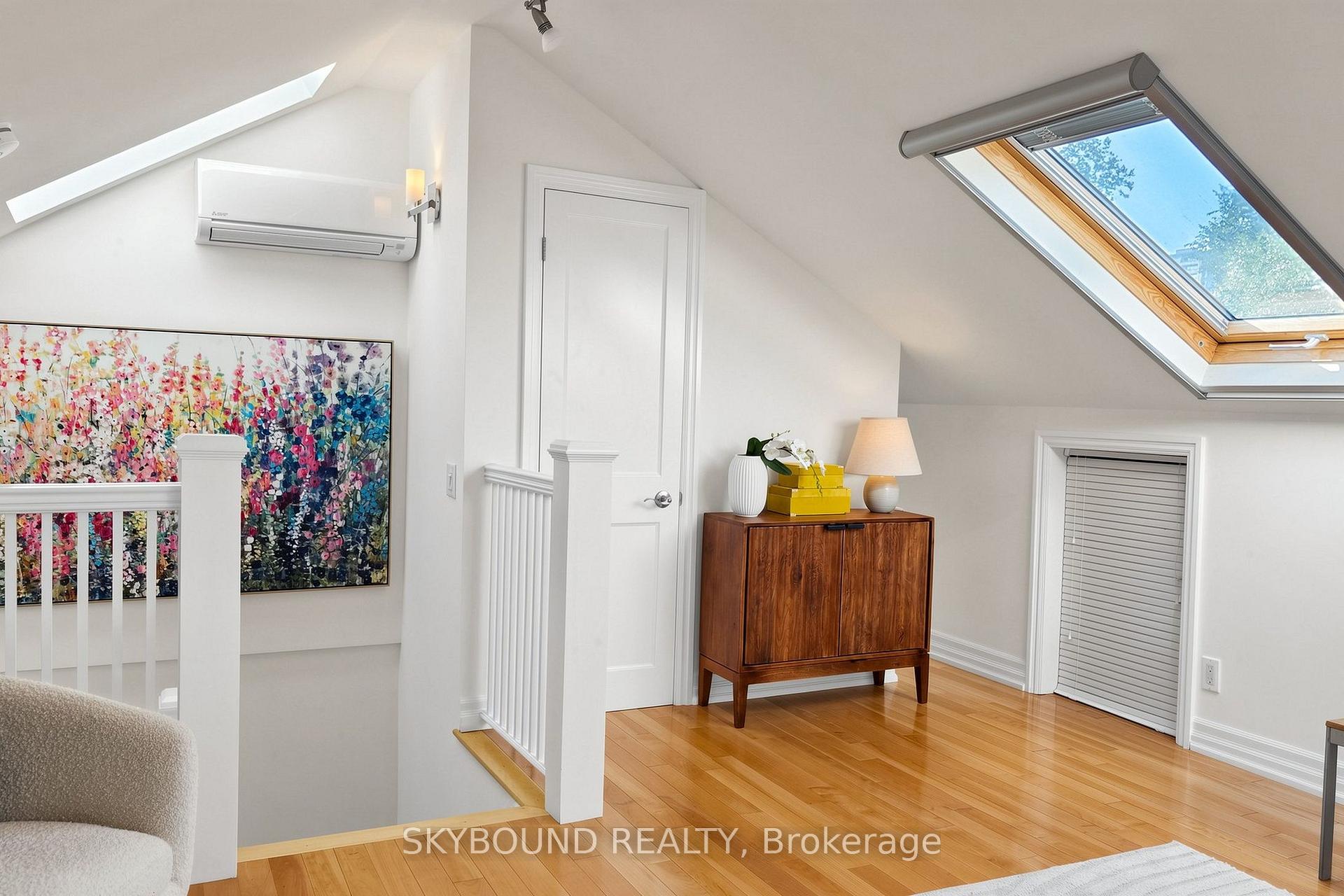 Photo 38 of 156 Hampton Avenue S, Toronto, North Riverdale — HOMEH