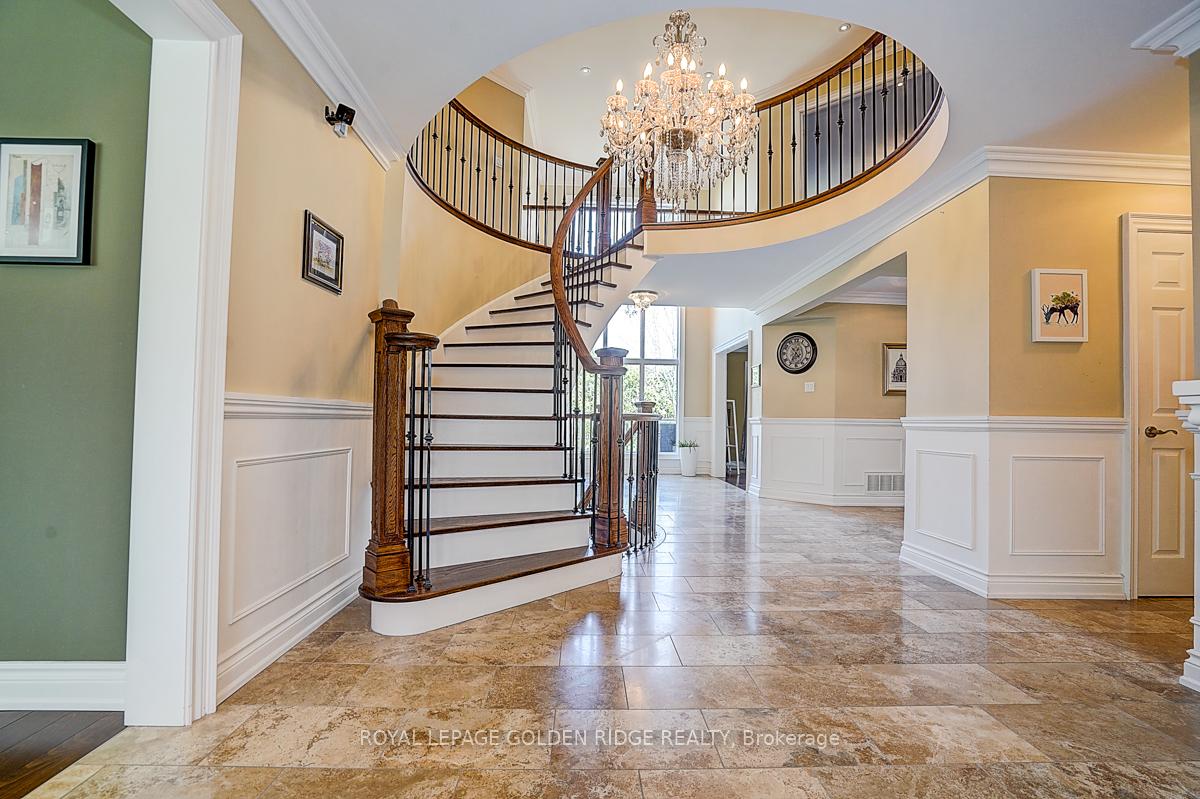 Photo 5 of 725 Exceller Circle, Newmarket, Stonehaven-Wyndham — HOMEH