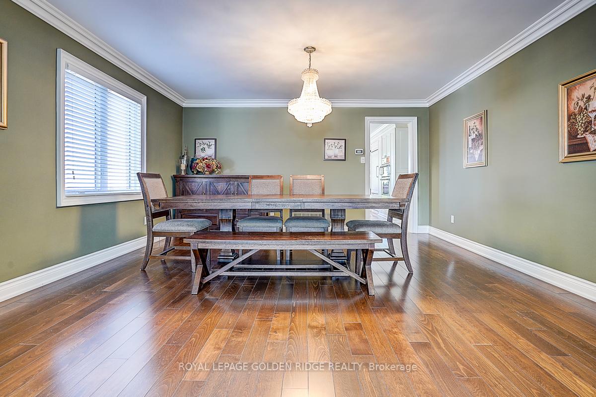 Photo 9 of 725 Exceller Circle, Newmarket, Stonehaven-Wyndham — HOMEH