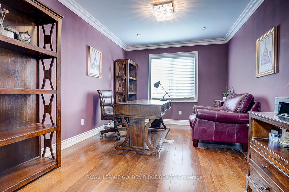 Photo 11 of 725 Exceller Circle, Newmarket, Stonehaven-Wyndham — HOMEH