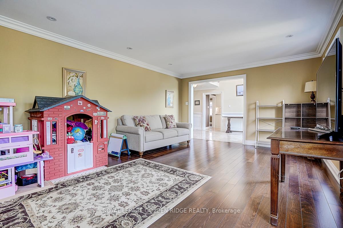 Photo 14 of 725 Exceller Circle, Newmarket, Stonehaven-Wyndham — HOMEH