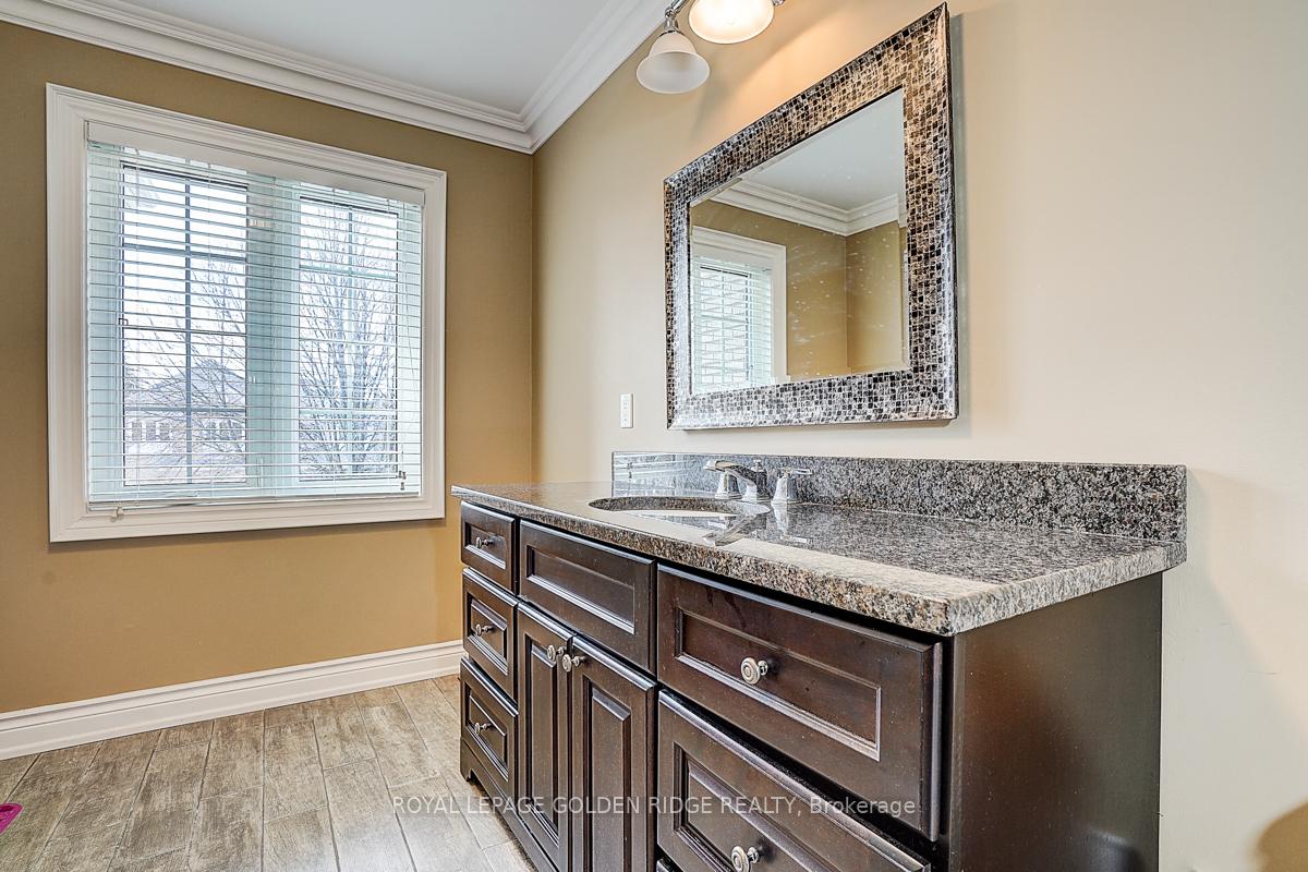 Photo 26 of 725 Exceller Circle, Newmarket, Stonehaven-Wyndham — HOMEH
