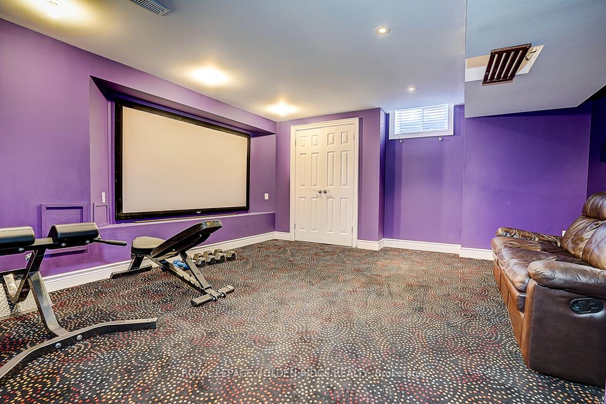 Photo 38 of 725 Exceller Circle, Newmarket, Stonehaven-Wyndham — HOMEH