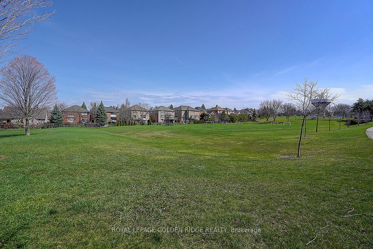Photo 46 of 725 Exceller Circle, Newmarket, Stonehaven-Wyndham — HOMEH