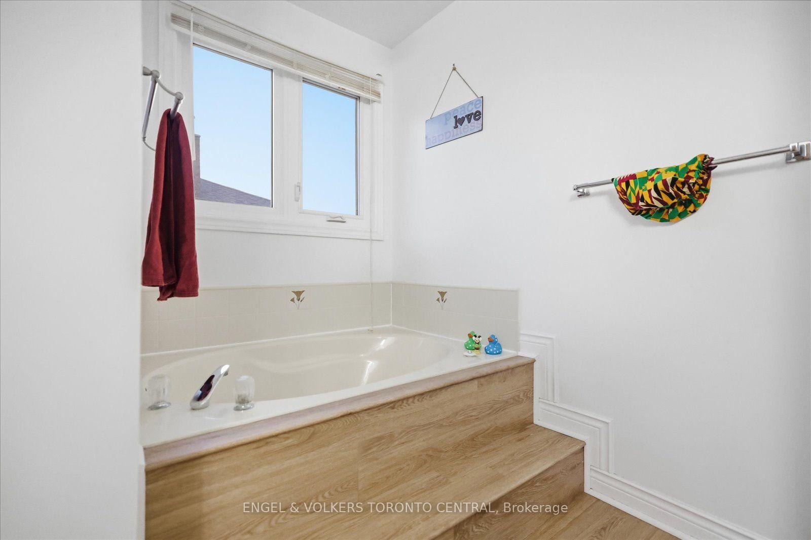 Photo 24 of 14 Hillman Drive, Ajax, South East — HOMEH