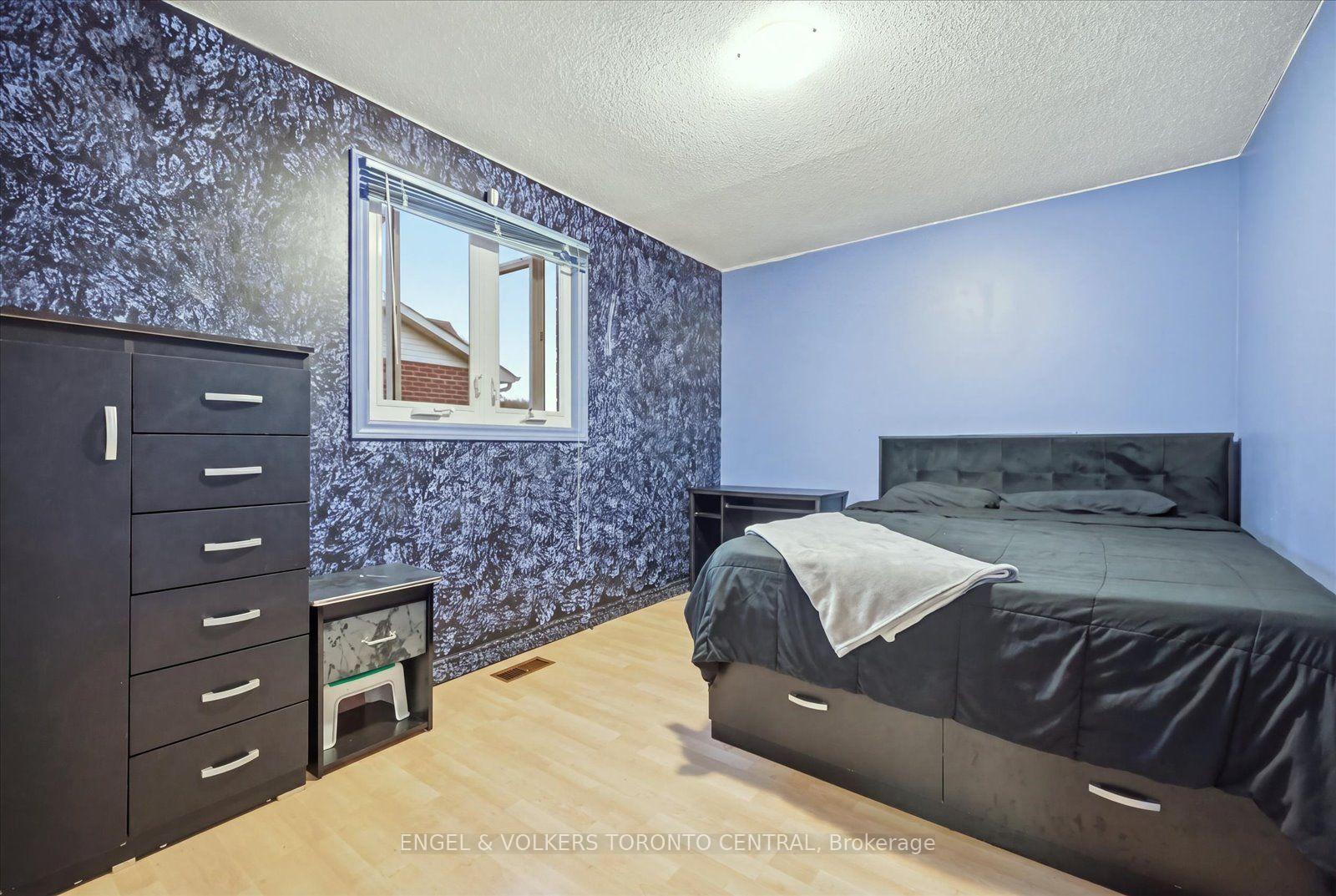 Photo 25 of 14 Hillman Drive, Ajax, South East — HOMEH