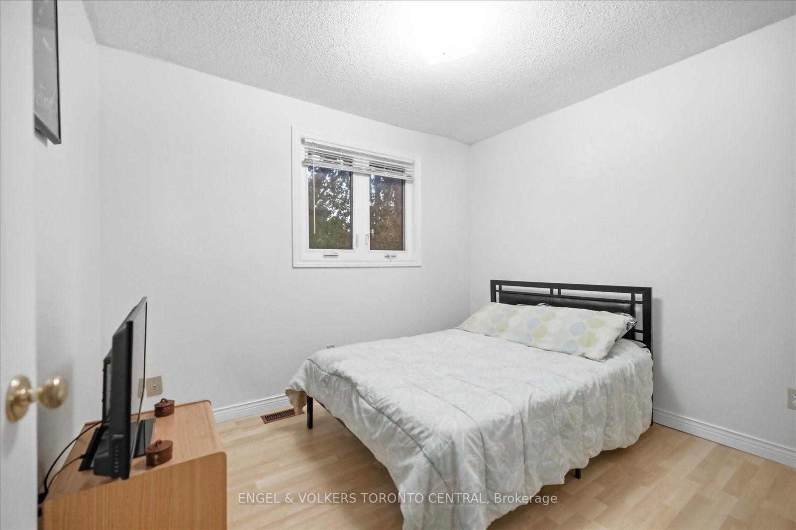 Photo 27 of 14 Hillman Drive, Ajax, South East — HOMEH