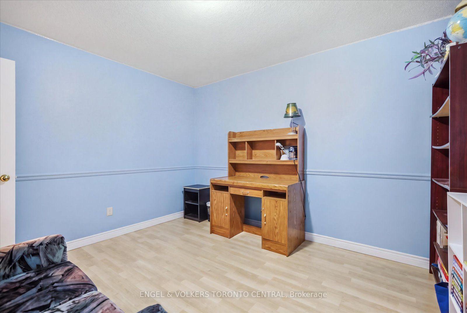 Photo 29 of 14 Hillman Drive, Ajax, South East — HOMEH