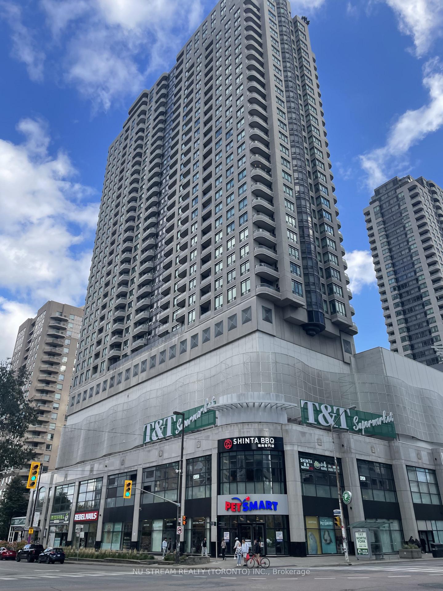 Photo 1 of Unit 915, 33 Empress Avenue, North York, Willowdale East — HOMEH