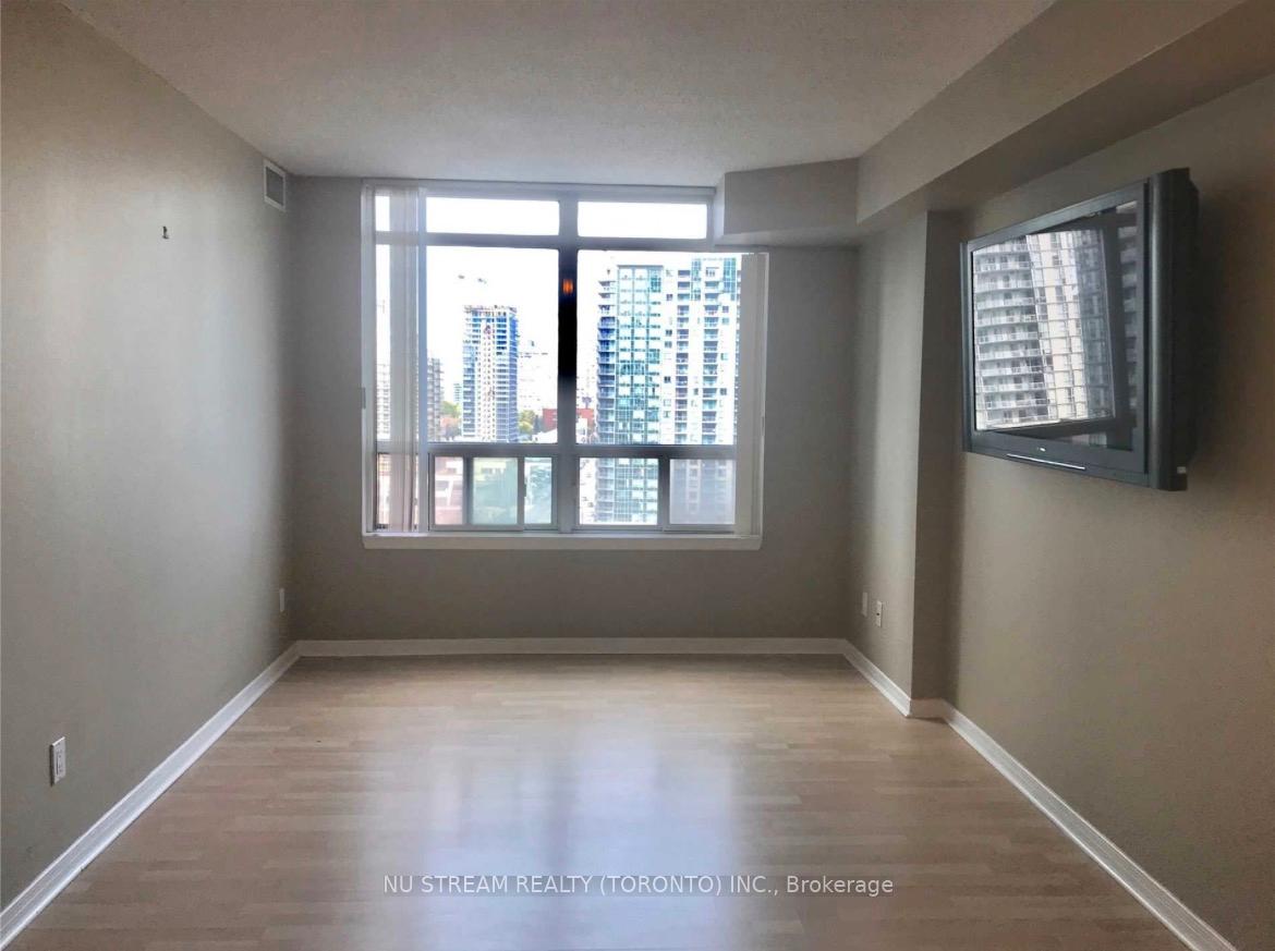 Photo 6 of Unit 915, 33 Empress Avenue, North York, Willowdale East — HOMEH