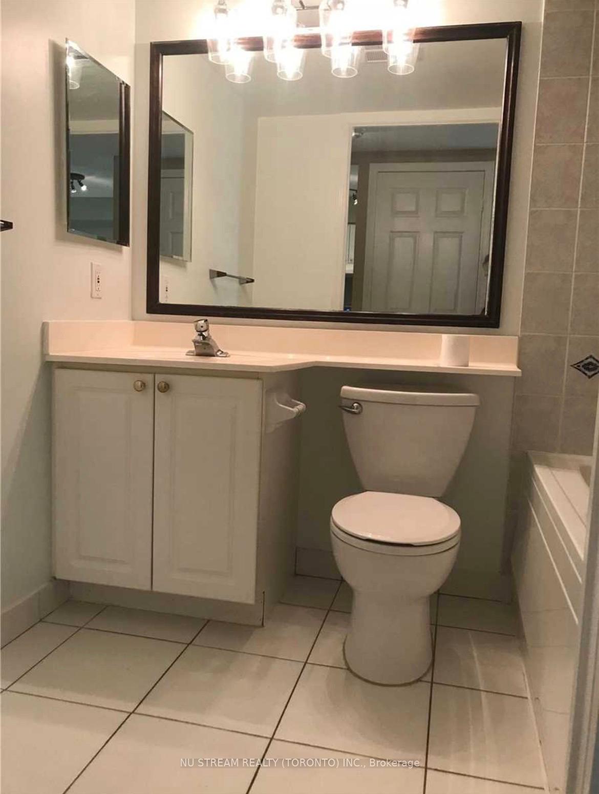 Photo 9 of Unit 915, 33 Empress Avenue, North York, Willowdale East — HOMEH