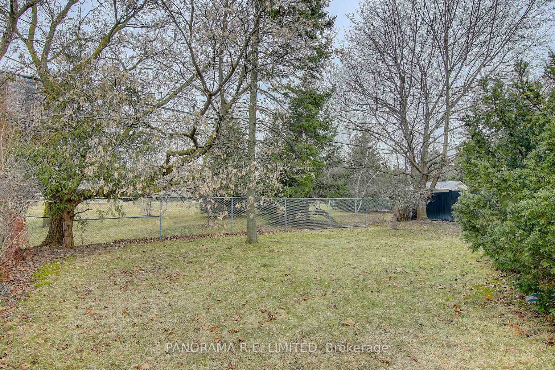 Photo 12 of 50 Maydolph Road, Etobicoke, Islington-City Centre West — HOMEH