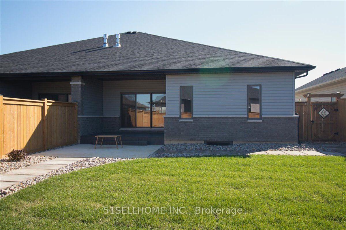 Photo 3 of 137 Brighton Place W, Chatham-Kent, Chatham — HOMEH