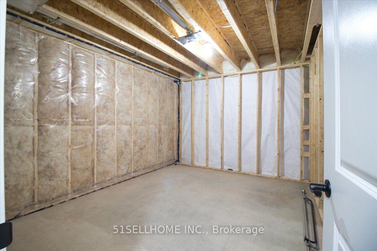 Photo 18 of 137 Brighton Place W, Chatham-Kent, Chatham — HOMEH