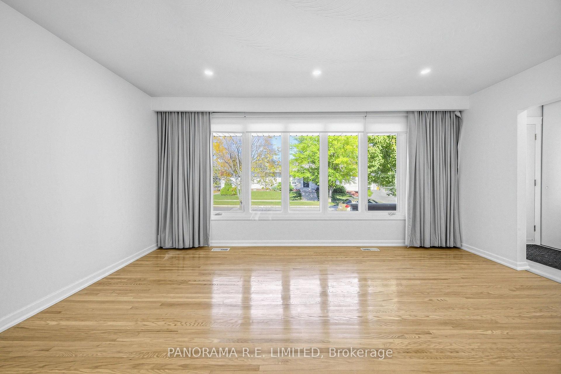 Photo 6 of 65 Harrop Avenue, Etobicoke, Islington-City Centre West — HOMEH