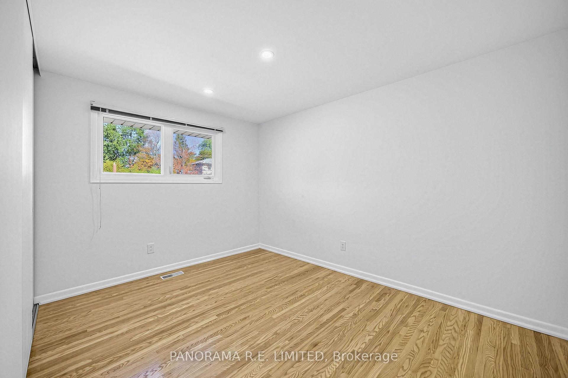 Photo 12 of 65 Harrop Avenue, Etobicoke, Islington-City Centre West — HOMEH