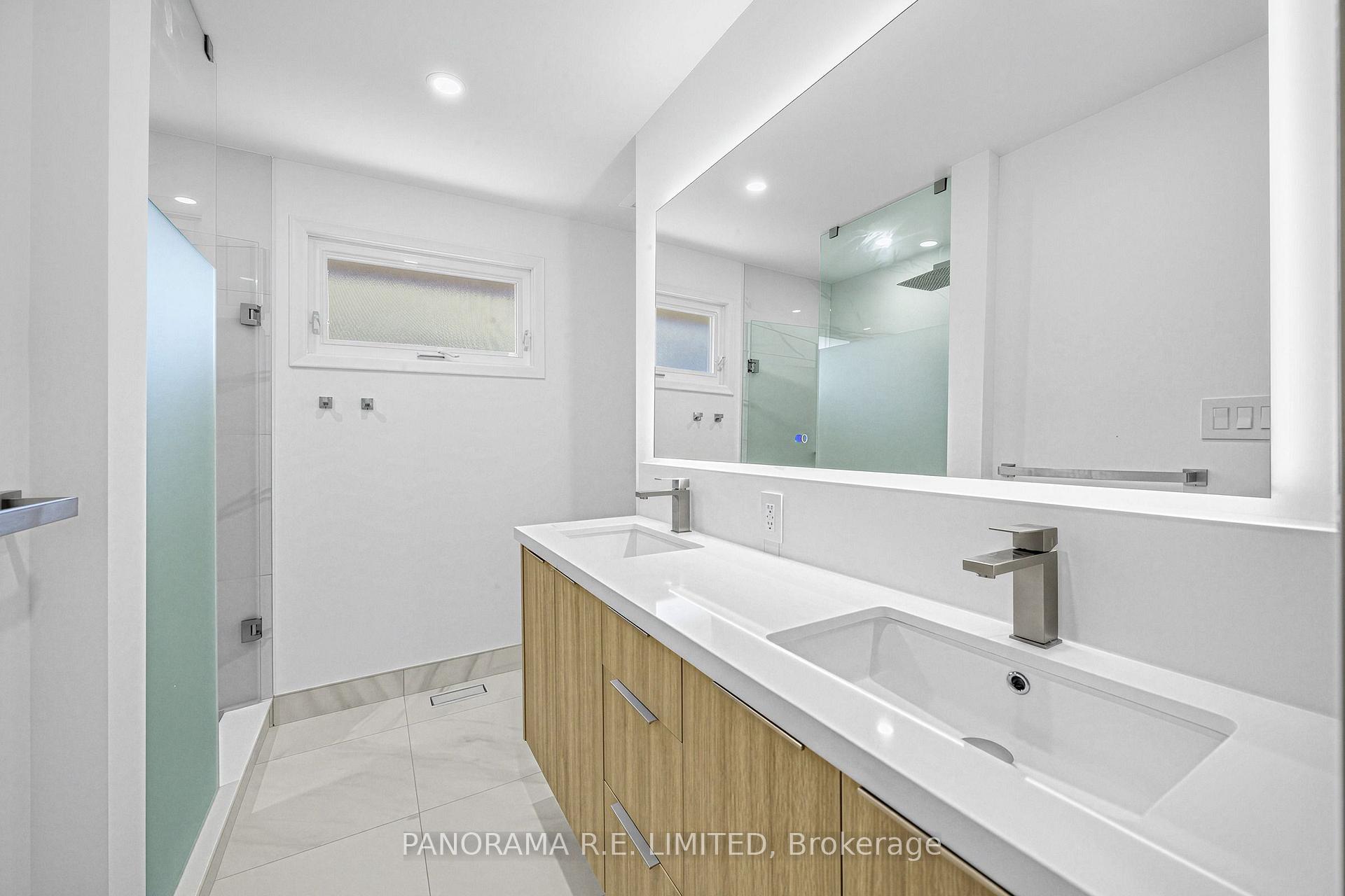 Photo 15 of 65 Harrop Avenue, Etobicoke, Islington-City Centre West — HOMEH