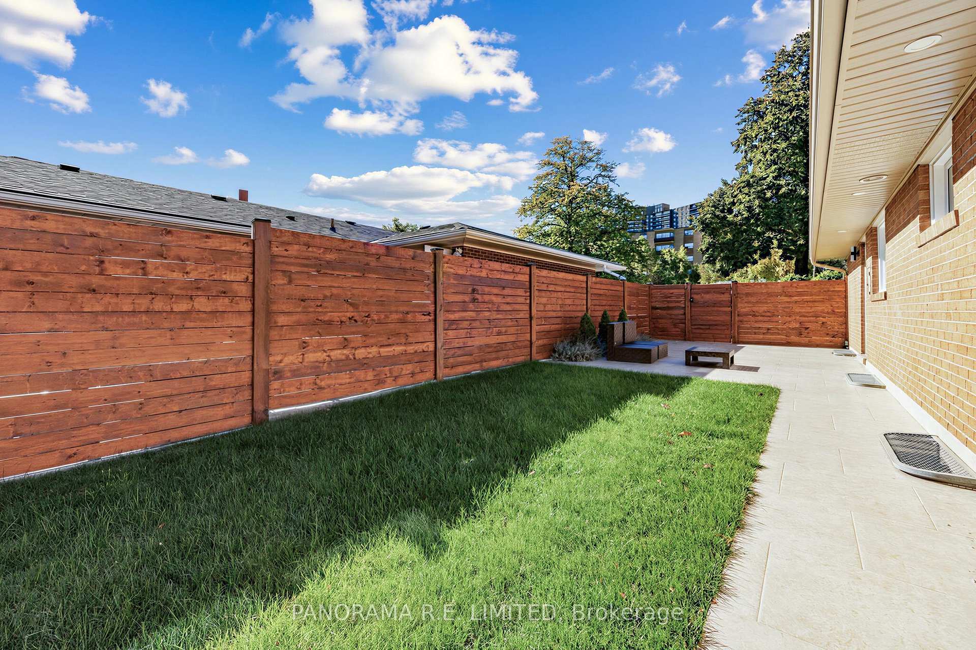 Photo 22 of 65 Harrop Avenue, Etobicoke, Islington-City Centre West — HOMEH