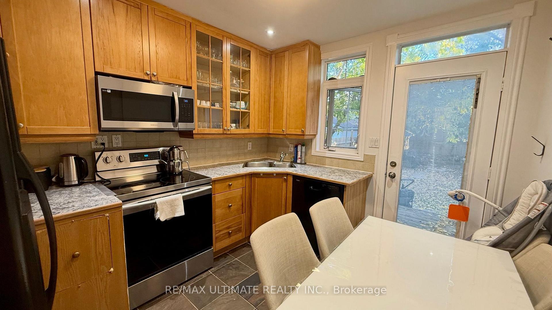 Photo 10 of Unit Main, 13 Lanark Avenue, Toronto, Oakwood Village — HOMEH
