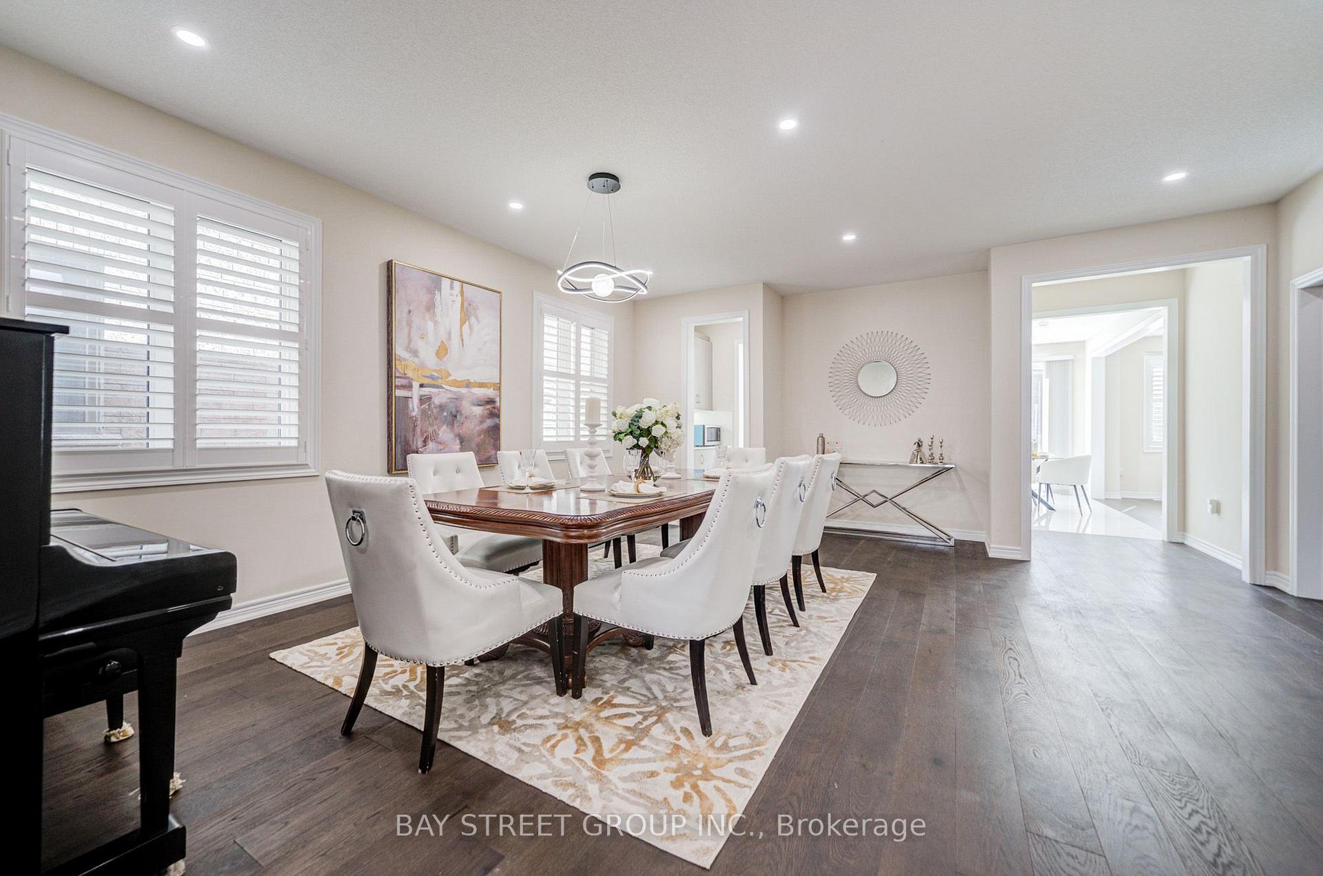 Photo 11 of 3 Manor Hampton Street, East Gwillimbury, Sharon — HOMEH