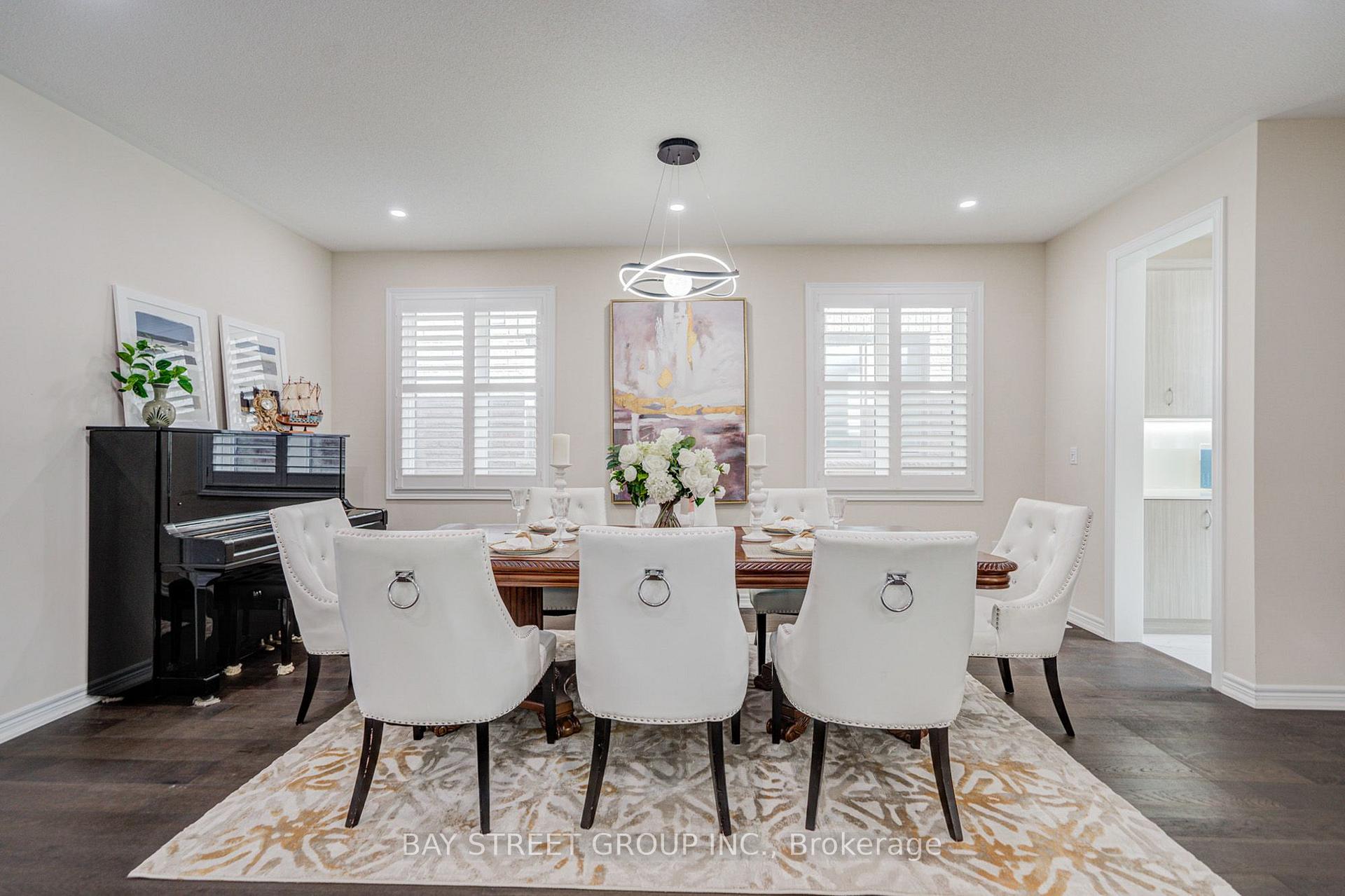 Photo 13 of 3 Manor Hampton Street, East Gwillimbury, Sharon — HOMEH