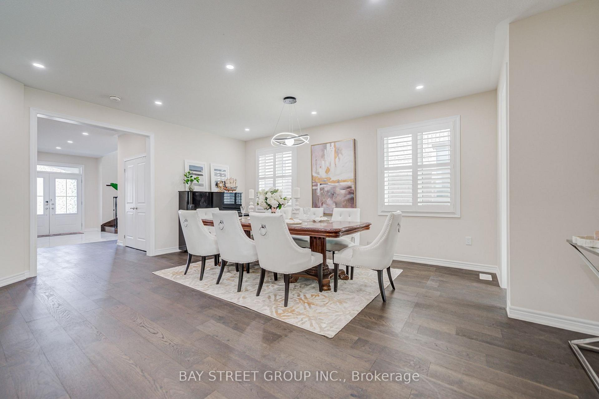 Photo 14 of 3 Manor Hampton Street, East Gwillimbury, Sharon — HOMEH