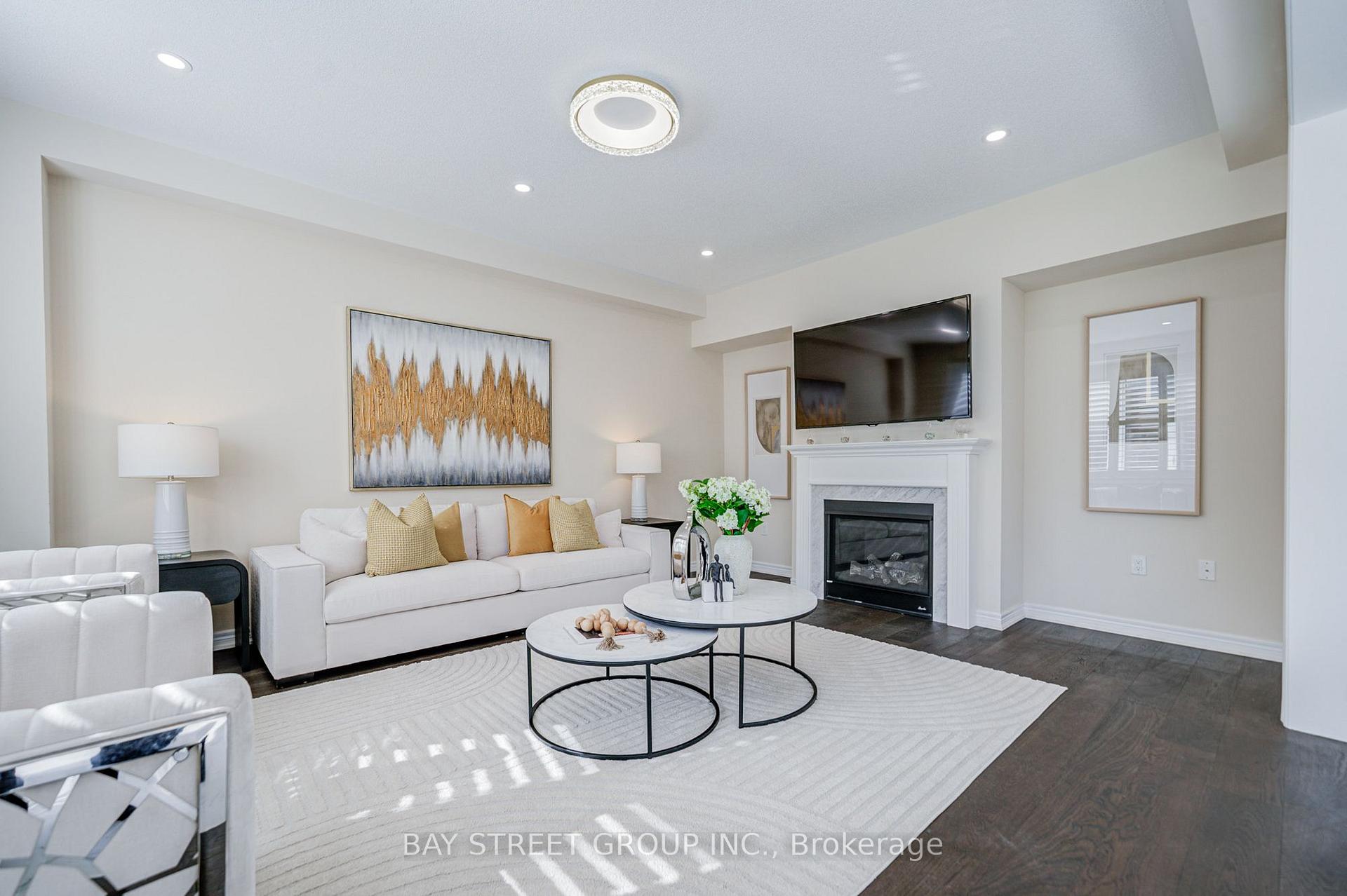 Photo 19 of 3 Manor Hampton Street, East Gwillimbury, Sharon — HOMEH