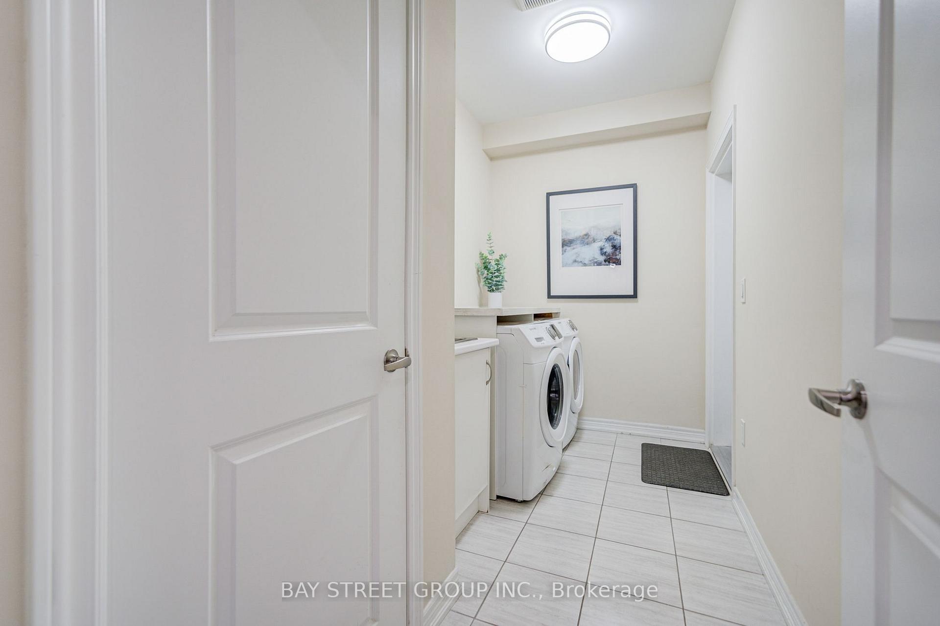 Photo 33 of 3 Manor Hampton Street, East Gwillimbury, Sharon — HOMEH