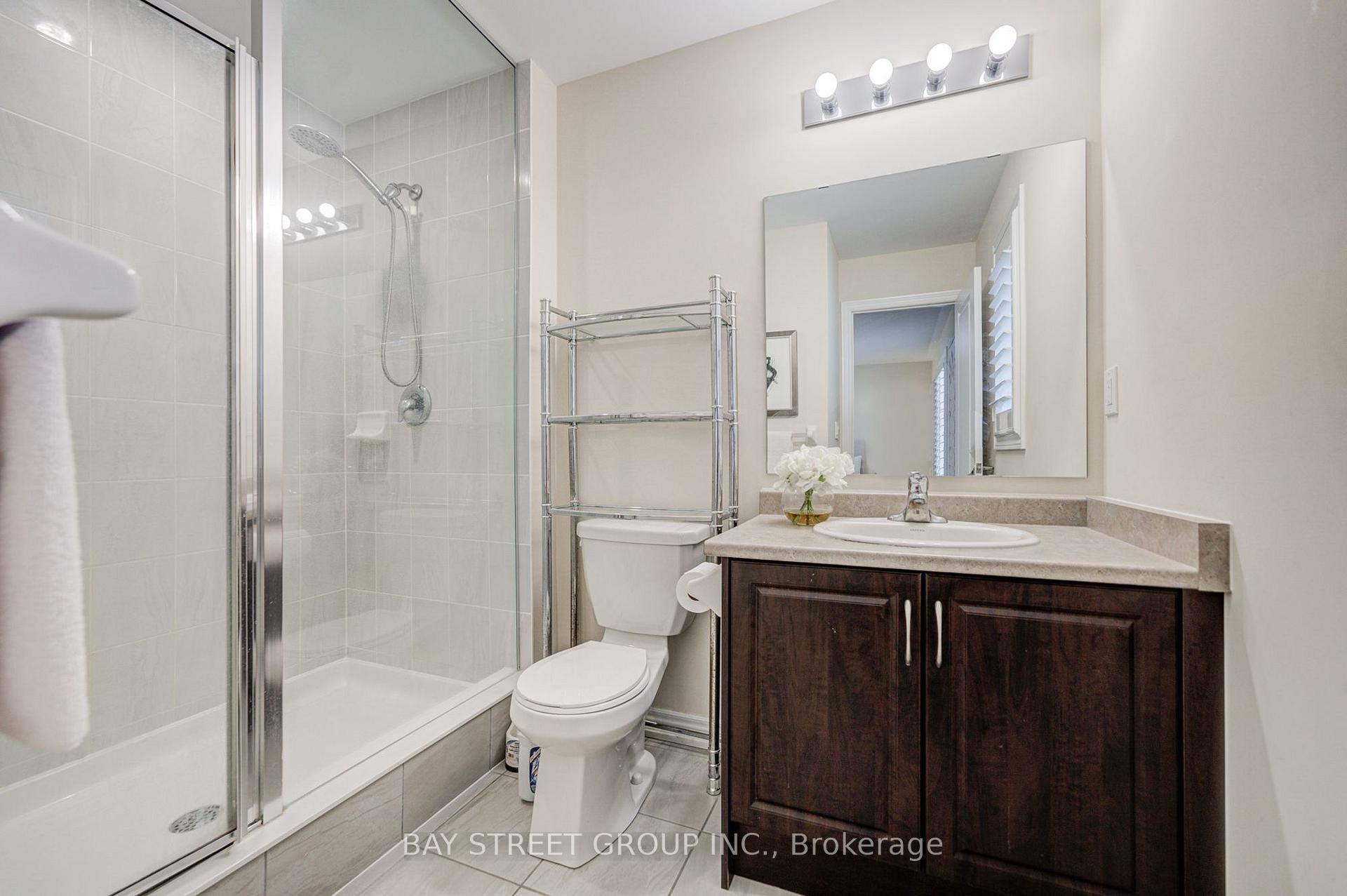 Photo 52 of 3 Manor Hampton Street, East Gwillimbury, Sharon — HOMEH