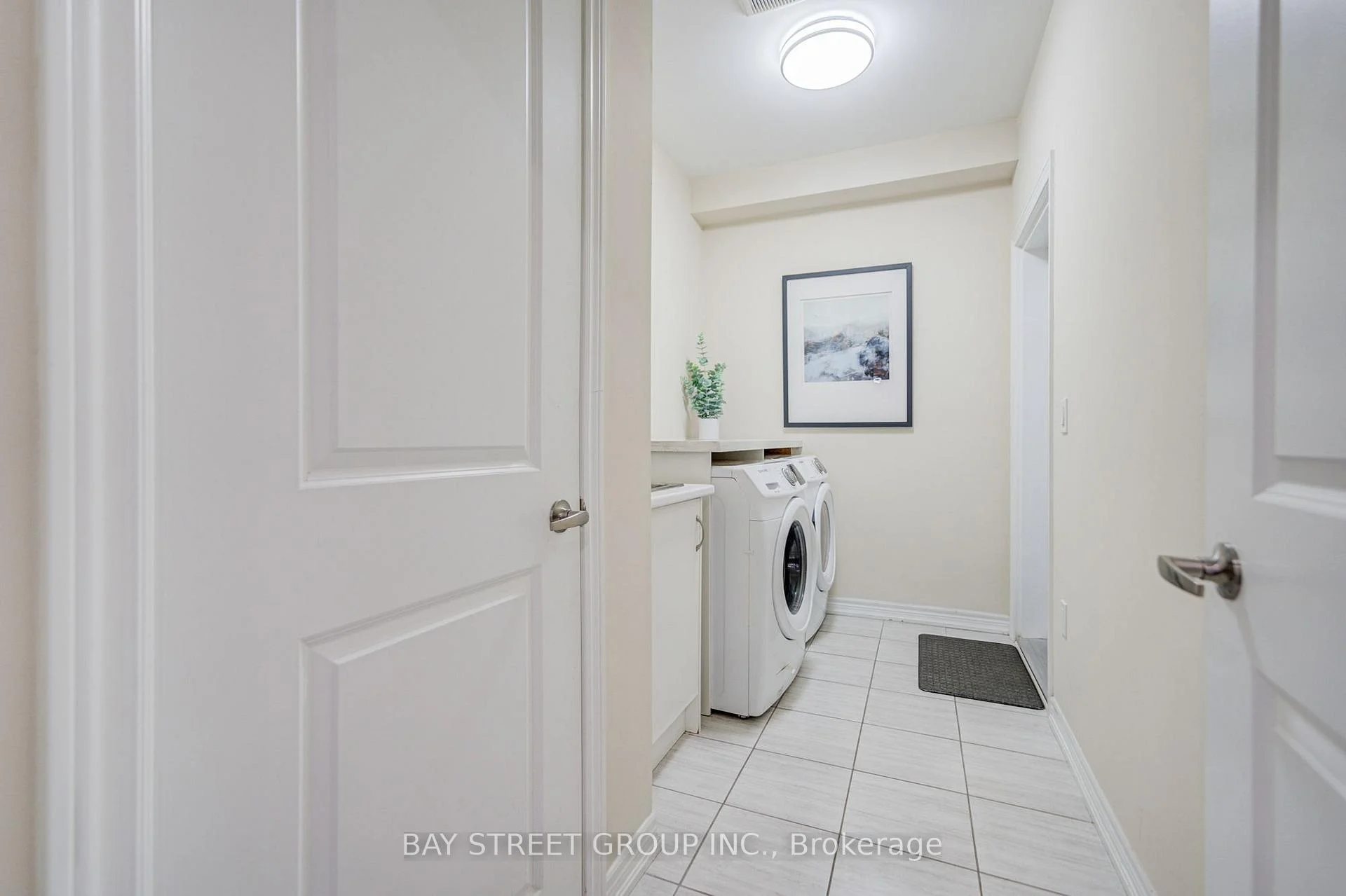 Photo 31 of 3 Manor Hampton Street, East Gwillimbury, Sharon — HOMEH