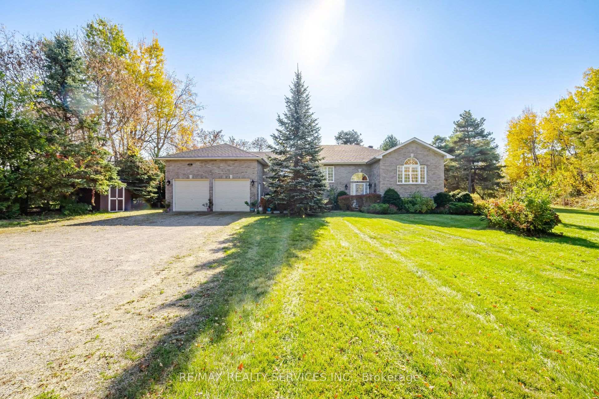 Photo 1 of 8023 Main Street, Adjala-Tosorontio, Everett — HOMEH