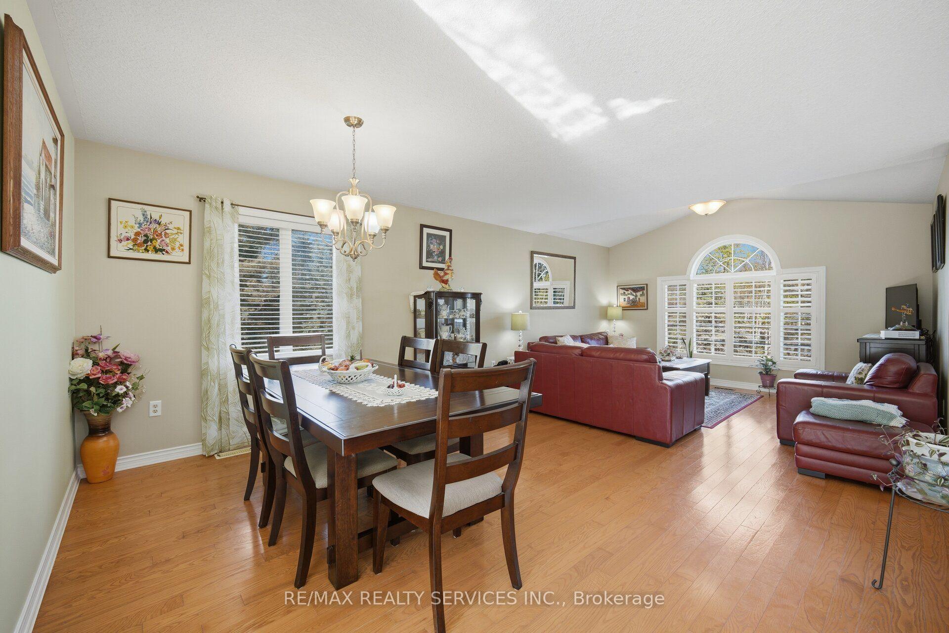 Photo 13 of 8023 Main Street, Adjala-Tosorontio, Everett — HOMEH