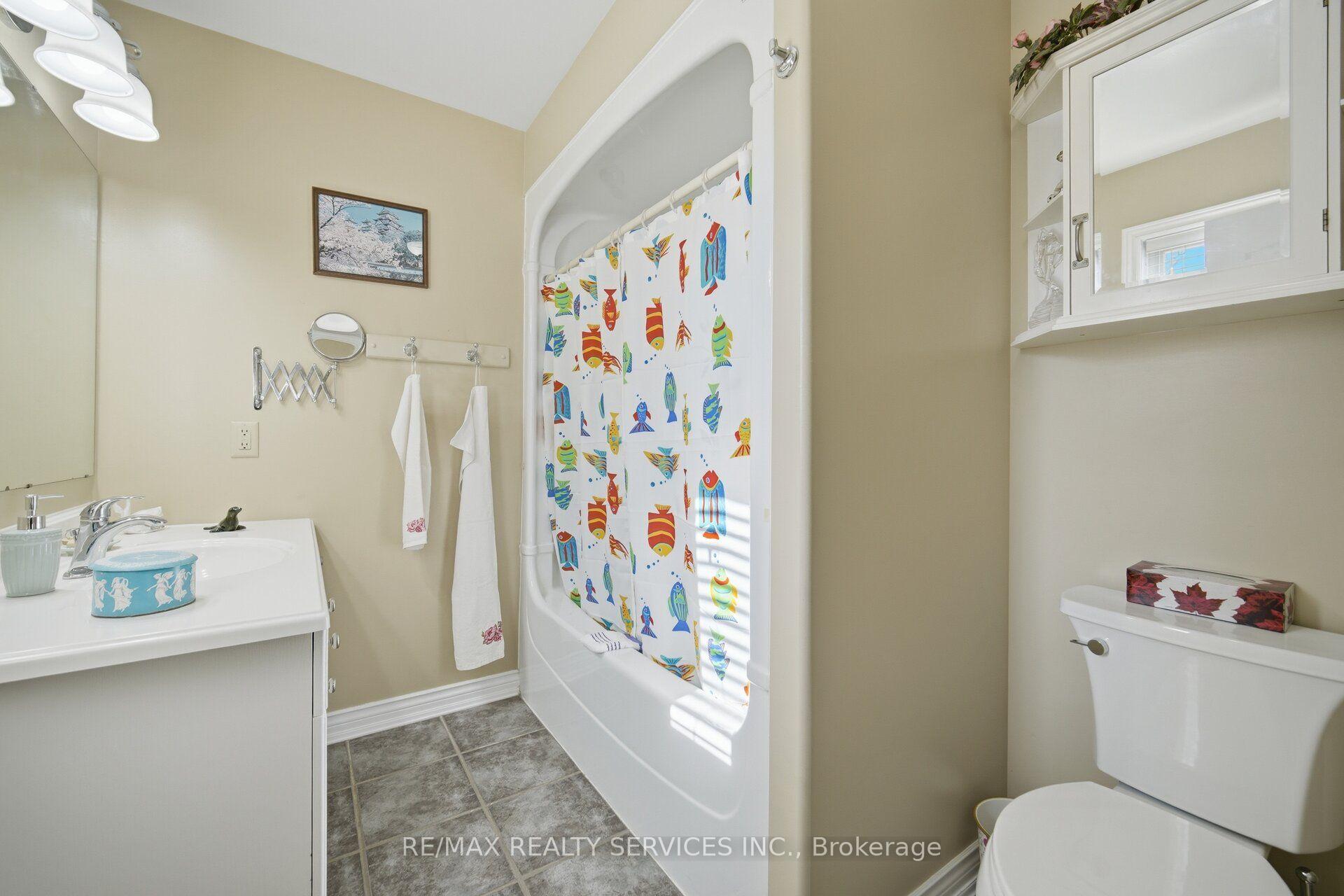 Photo 23 of 8023 Main Street, Adjala-Tosorontio, Everett — HOMEH