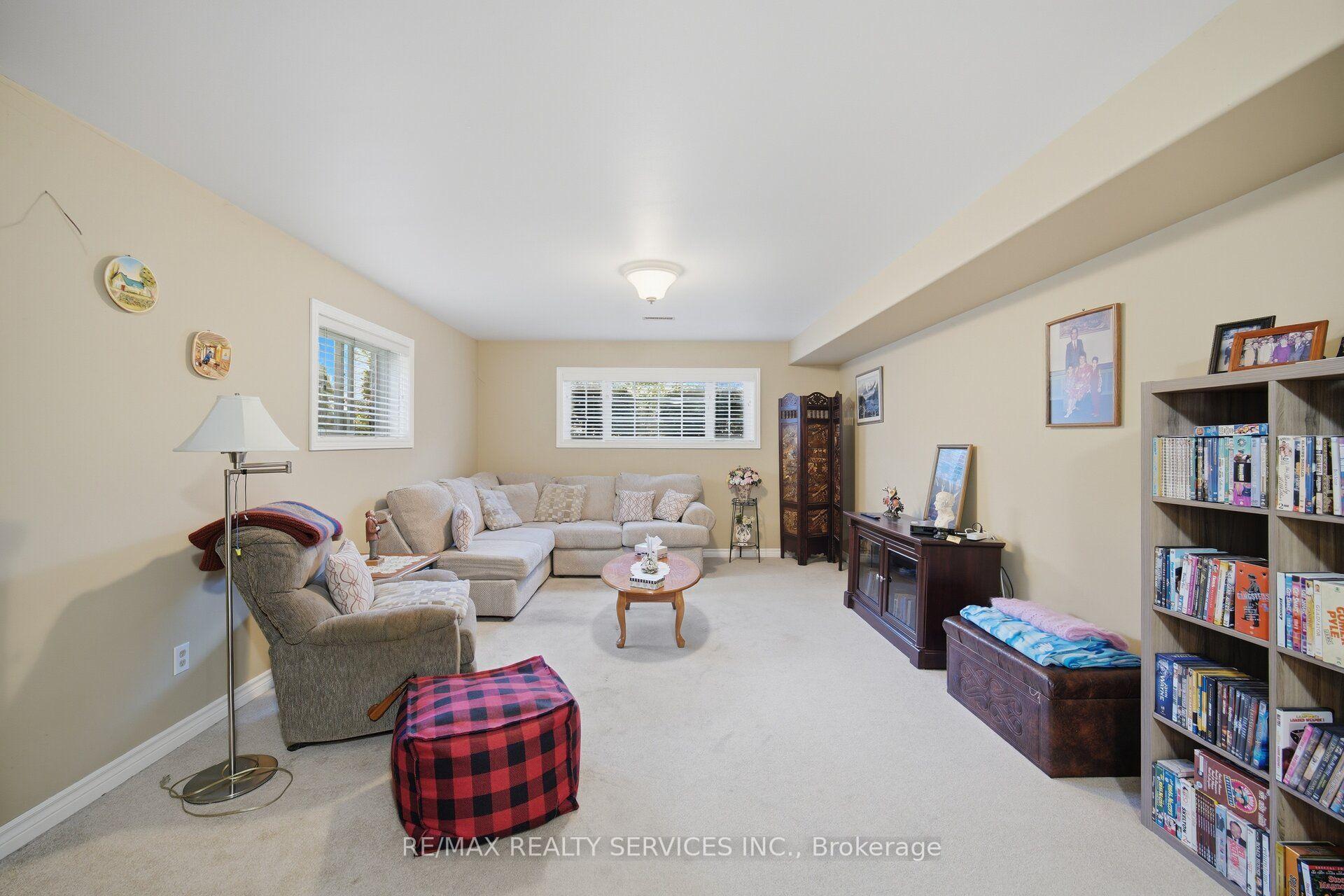 Photo 34 of 8023 Main Street, Adjala-Tosorontio, Everett — HOMEH