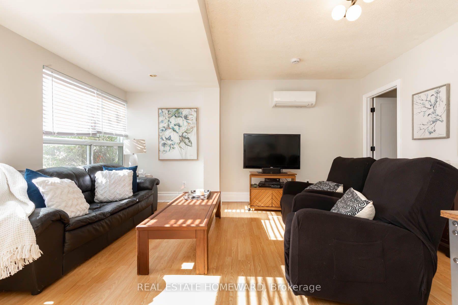 Photo 6 of 212 Clonmore Drive, Scarborough, Birchcliffe-Cliffside — HOMEH